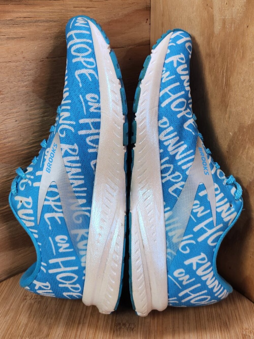 Brooks Launch 7 Womens Blue Running On Hope Brave Like Gabe Shoes Size 8.5 - Picture 7 of 9